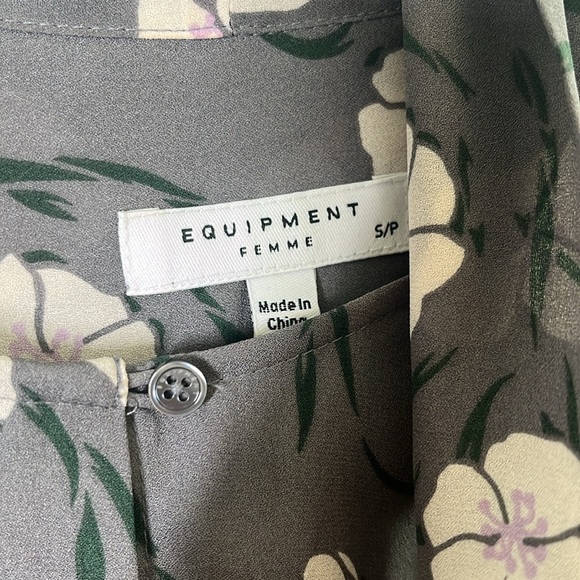 EQUIPMENT x Revolve Luis Silk Floral Blouse | Size S | 100% Silk - Picture 5 of 9